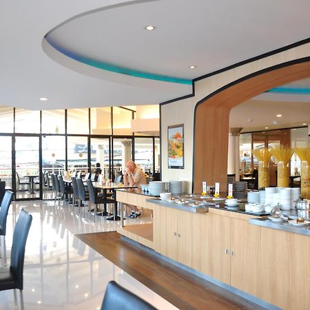 Flipper Lodge Hotel - Sha Extra Plus Pattaya Dış mekan fotoğraf