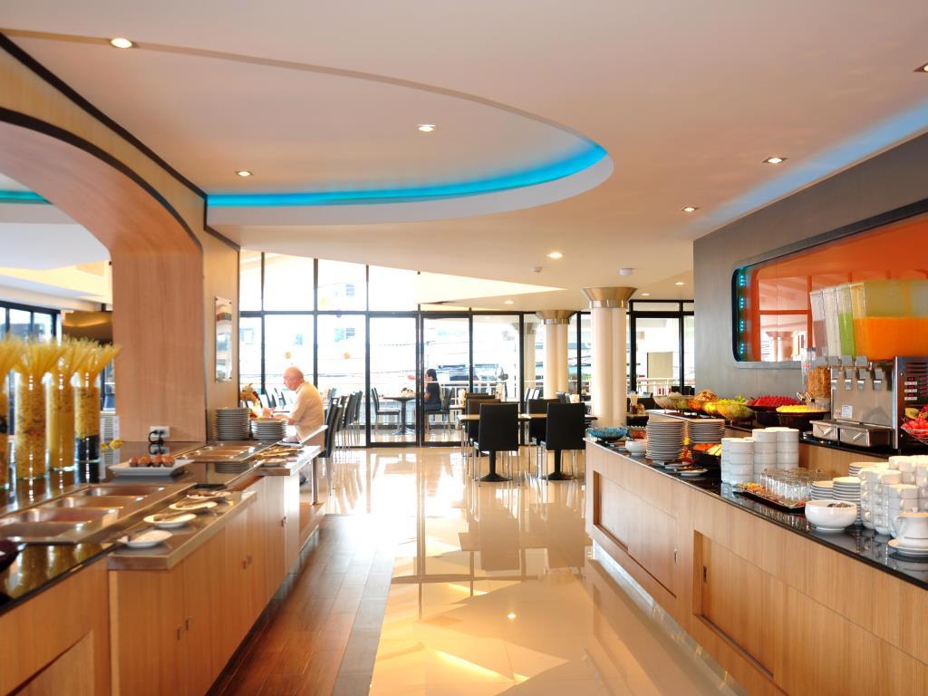 Flipper Lodge Hotel - Sha Extra Plus Pattaya Dış mekan fotoğraf
