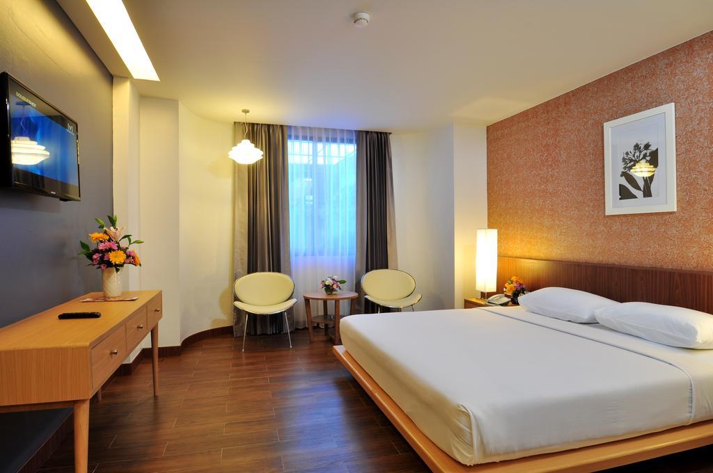 Flipper Lodge Hotel - Sha Extra Plus Pattaya Dış mekan fotoğraf