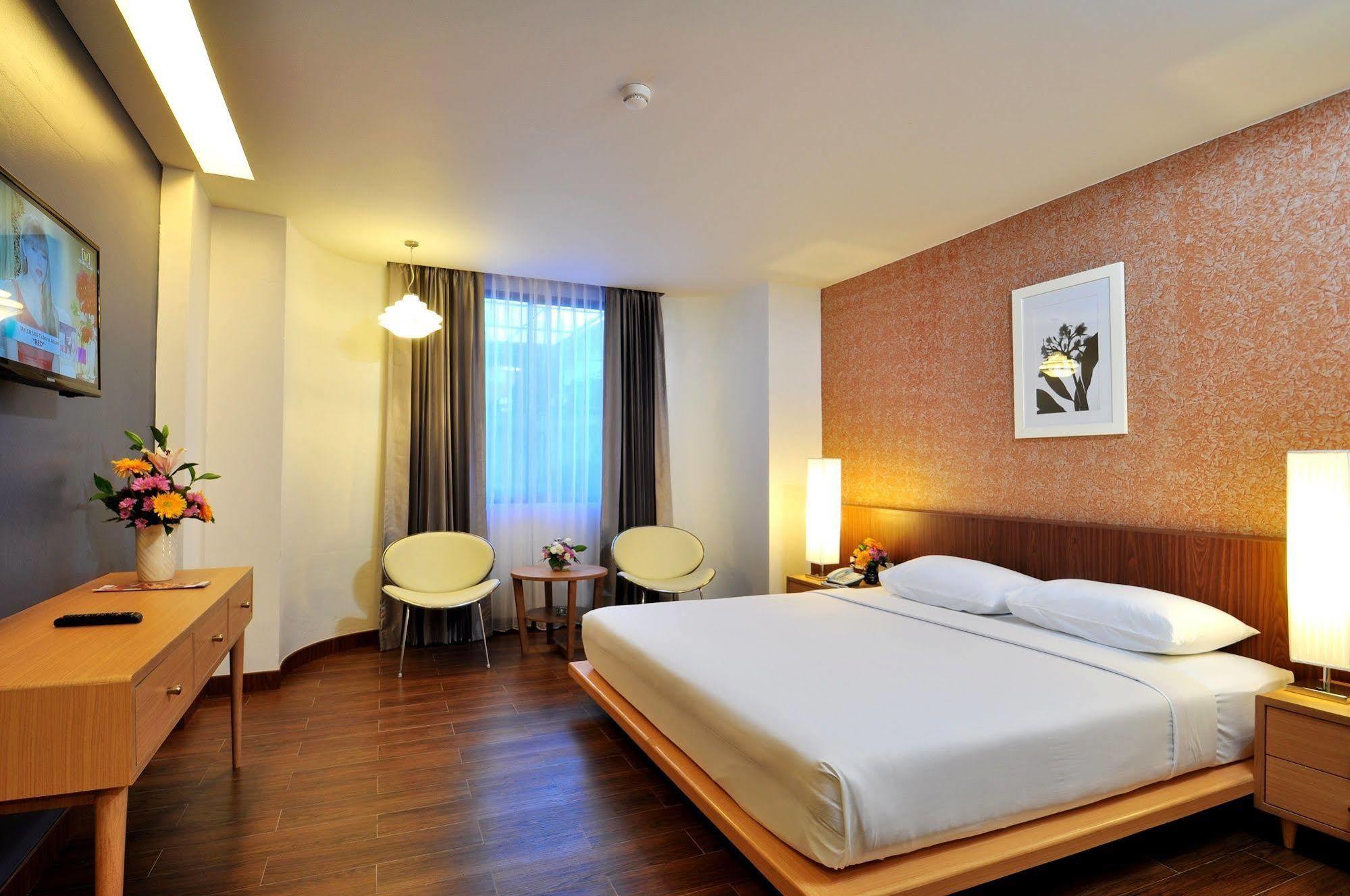Flipper Lodge Hotel - Sha Extra Plus Pattaya Dış mekan fotoğraf